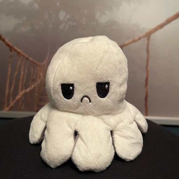 Reversible Octopus Plushie! - Picture 3 of 3